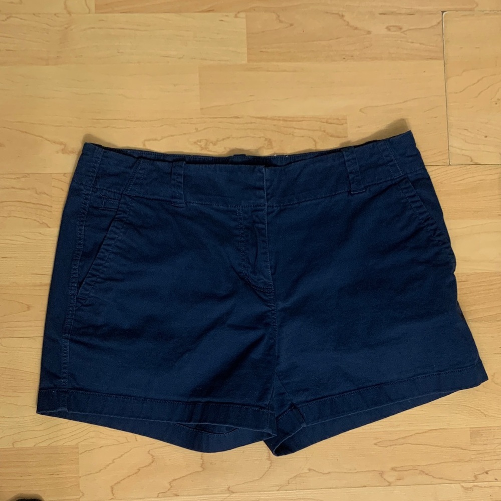 Vineyard vines Women's Navy Blue Shorts